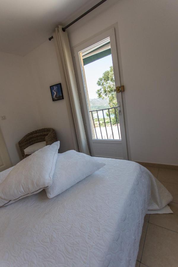 Appartement Terrasse La Citadelle Appartements Saint Florent Exterior foto